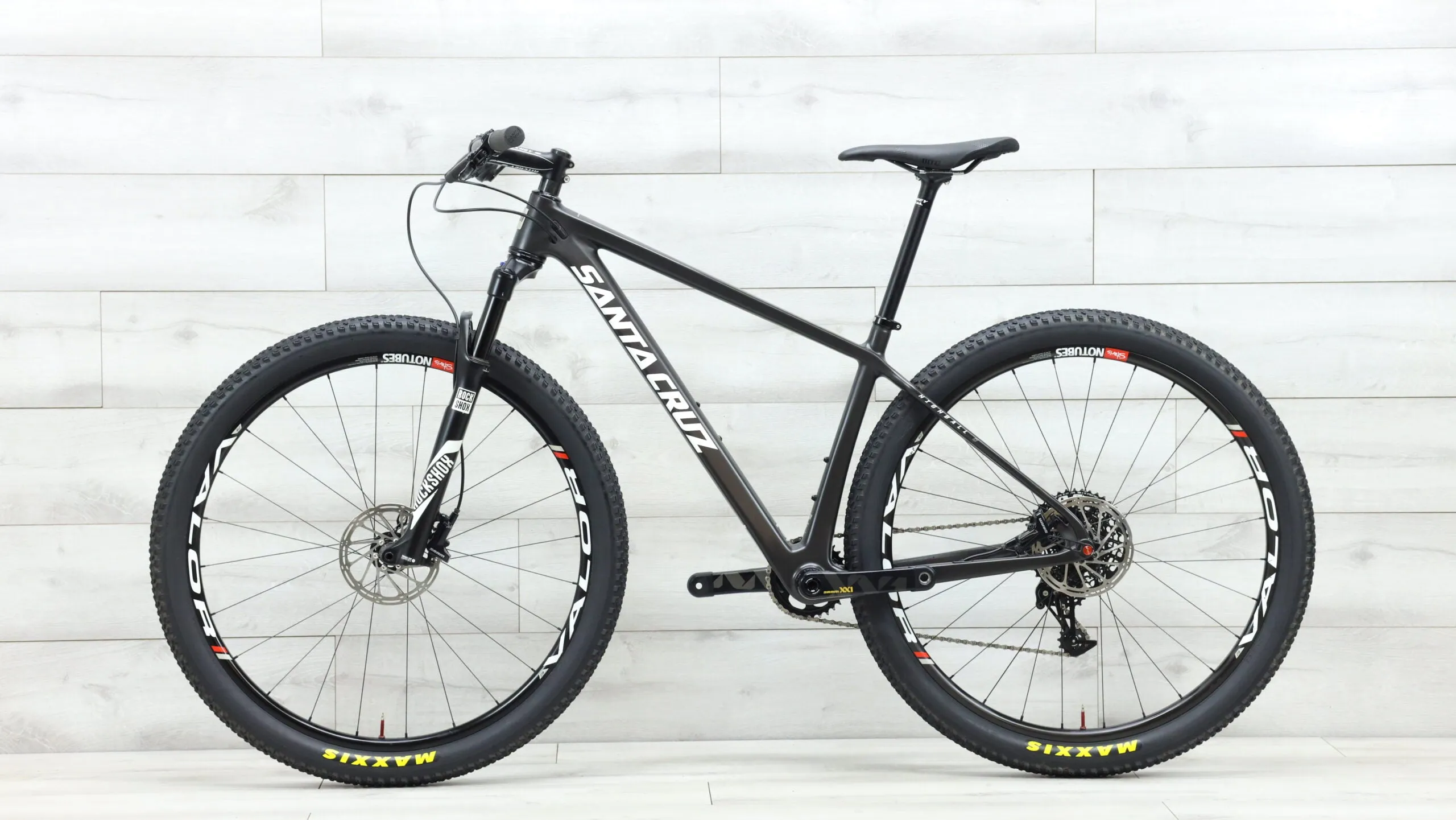 2017 Santa Cruz Highball 29  Mountain Bike - Medium