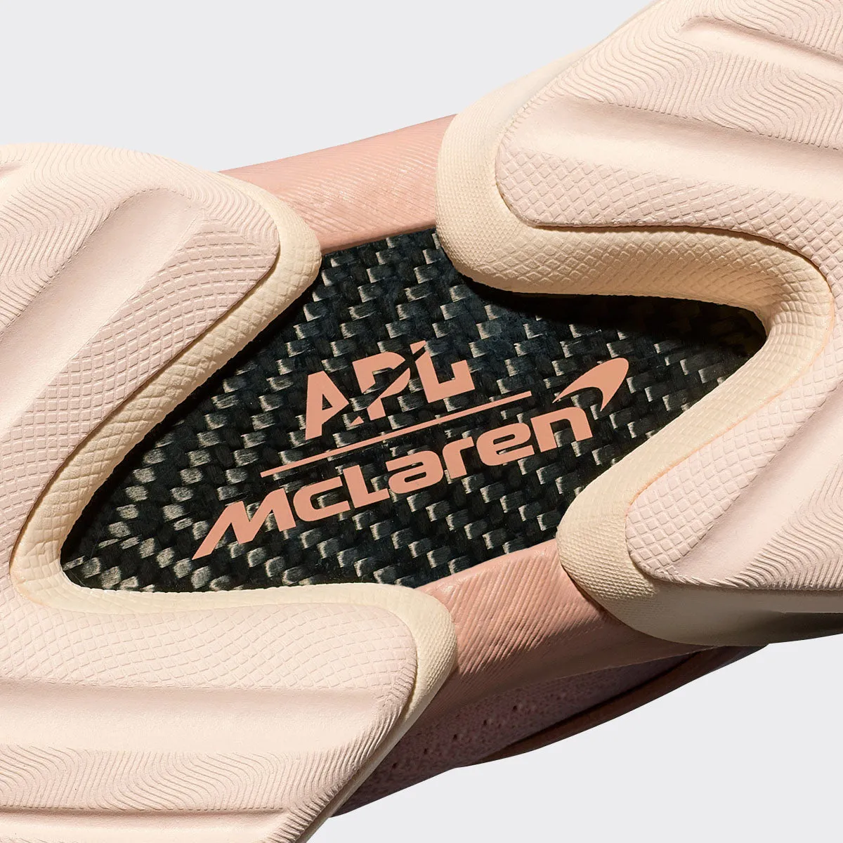 APL McLaren HySpeed Rose Dust / Creme