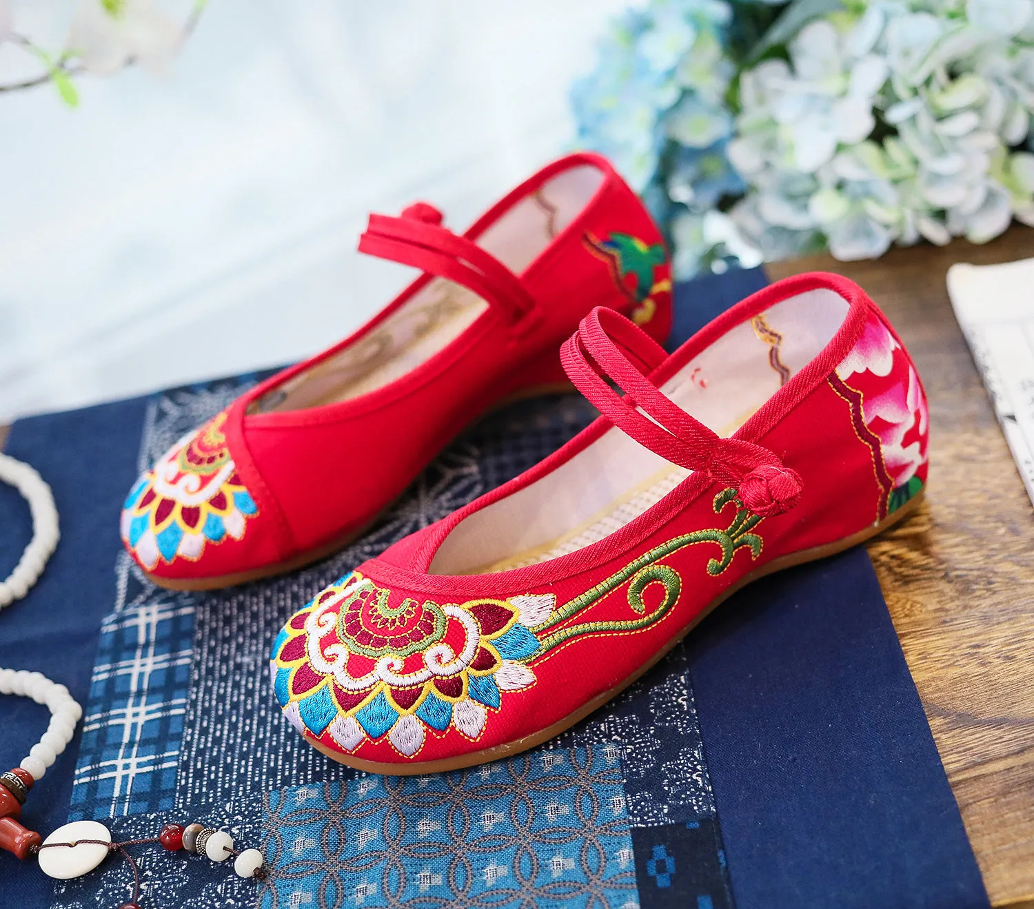 Canvas embroidered cloth shoes women's shoes single shoe one-line buckle low heel