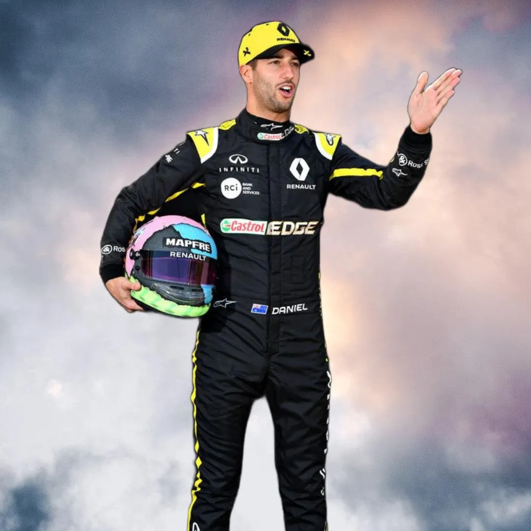 NEW DANIEL RICCIARDO 2019 RACE SUIT - RENAULT F1 TEAM