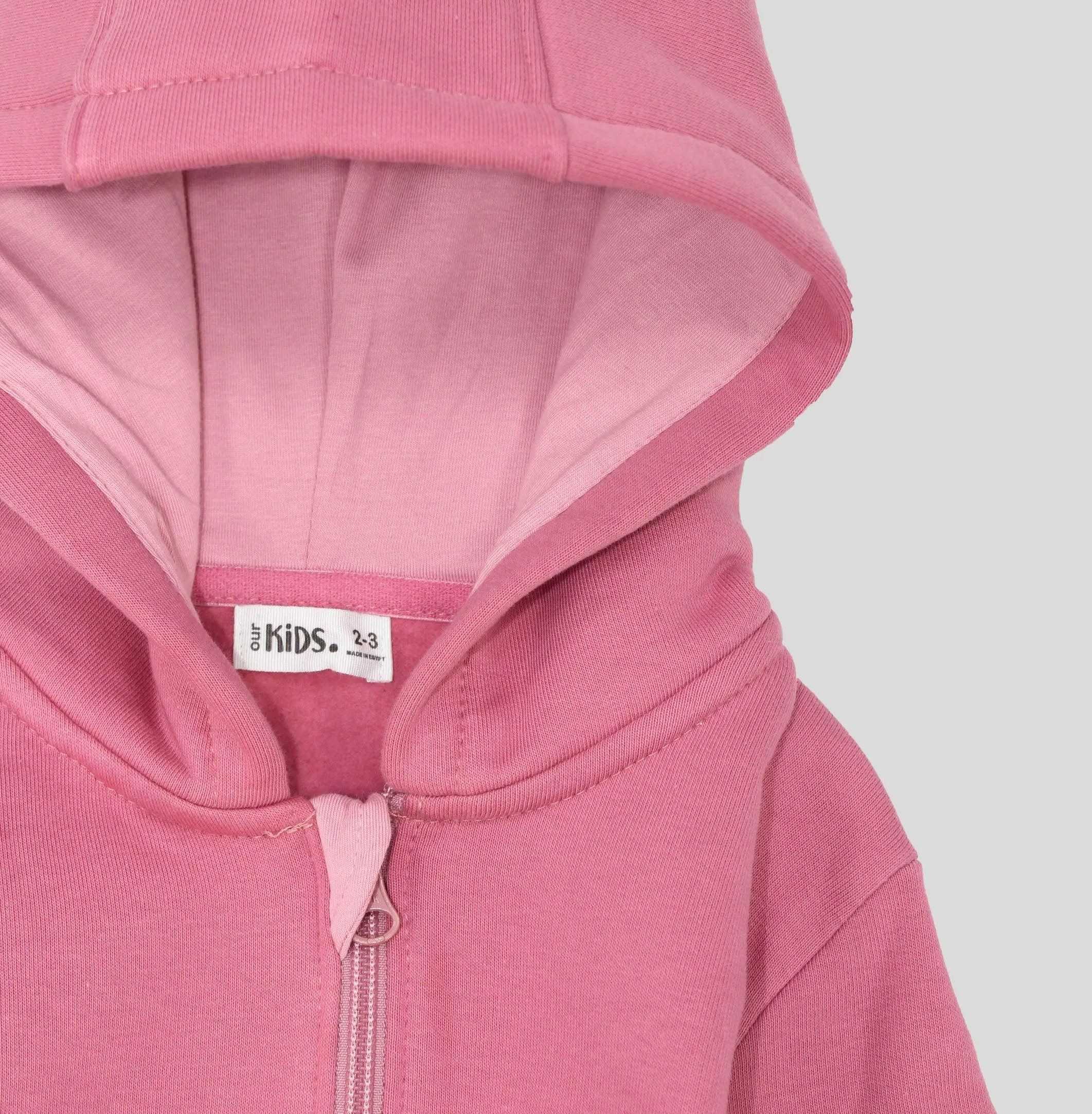 Plain Long-Sleeved Zip-Up Hoodie