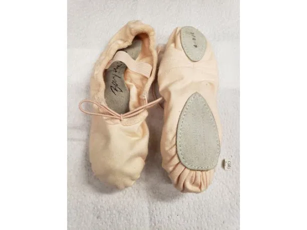 Rosabel -- Women's Canvas Split Sole Ballet -- Pink